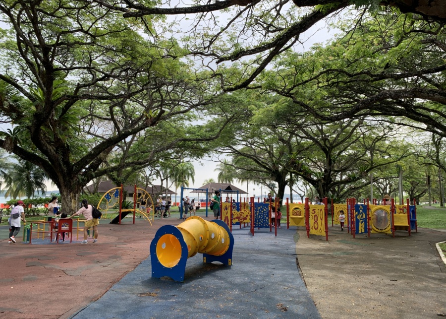 Things to do in Pasir Ris with kids – beach fun, playgrounds galore, plus a side of nature!