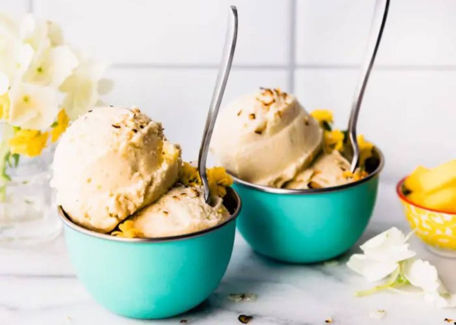 healthy-desserts-banana-coconut-nice-cream