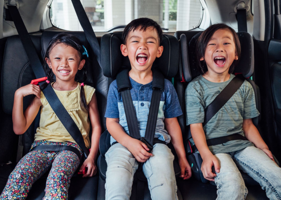 Infant in taxi without car seat sale