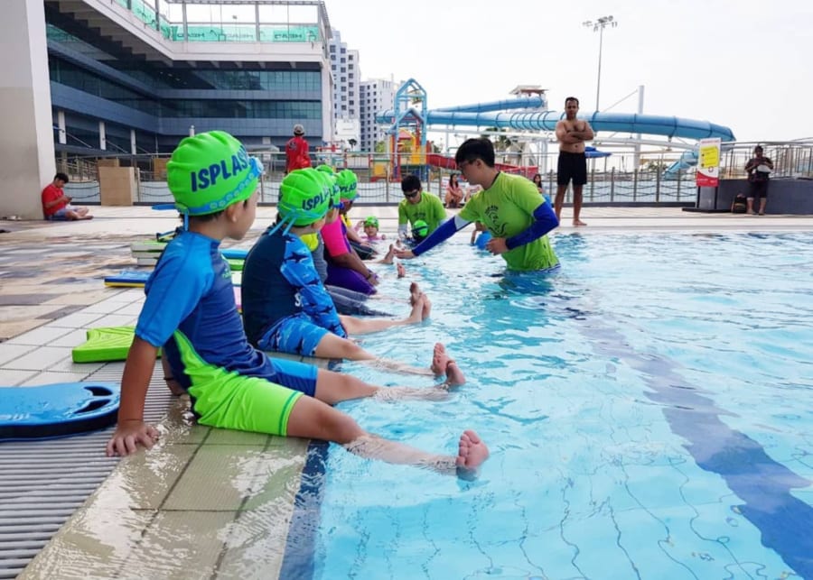 Isplash Swim School | swim classes for kids in singapore