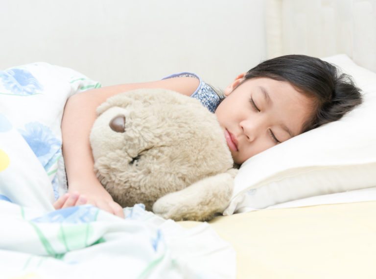 From crib to bed | How to get your kids to sleep in their own bed