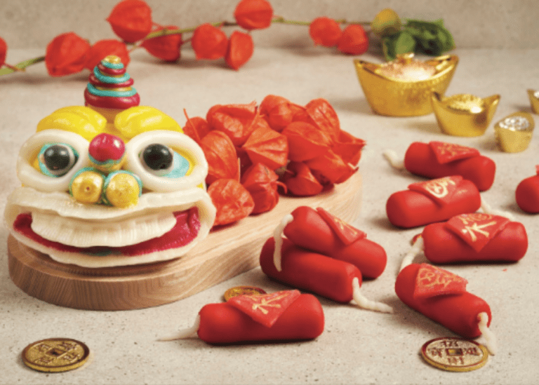 Chinese New Year 2021 takeaways in Singapore: Host your reunion dinner at home with the family!