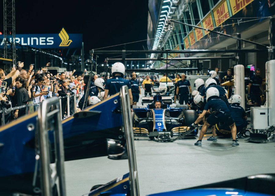 formula1-singapore-grand-prix-2022-pit-lane-experience