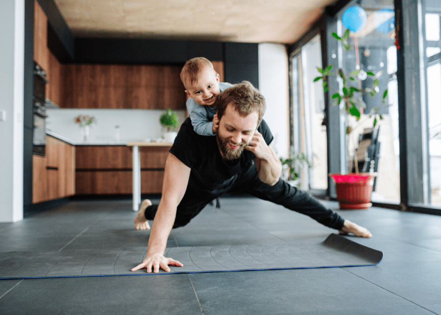 Fitness for the whole family: Playing with the children makes for a fun  workout