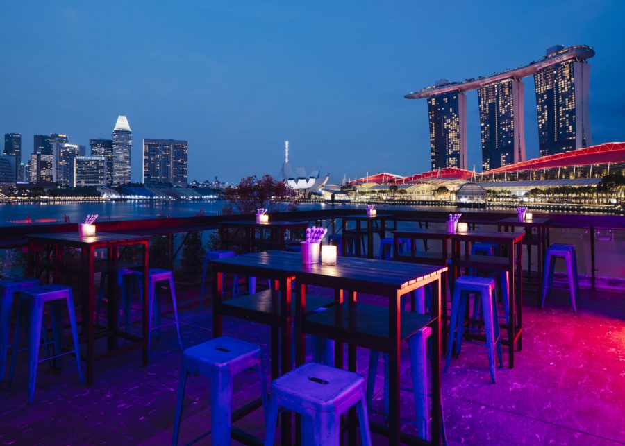 Exploring your own backyard restaurant at Marina Bay area