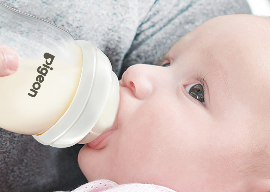 working-mum-bottle-feeding-tips-pigeon