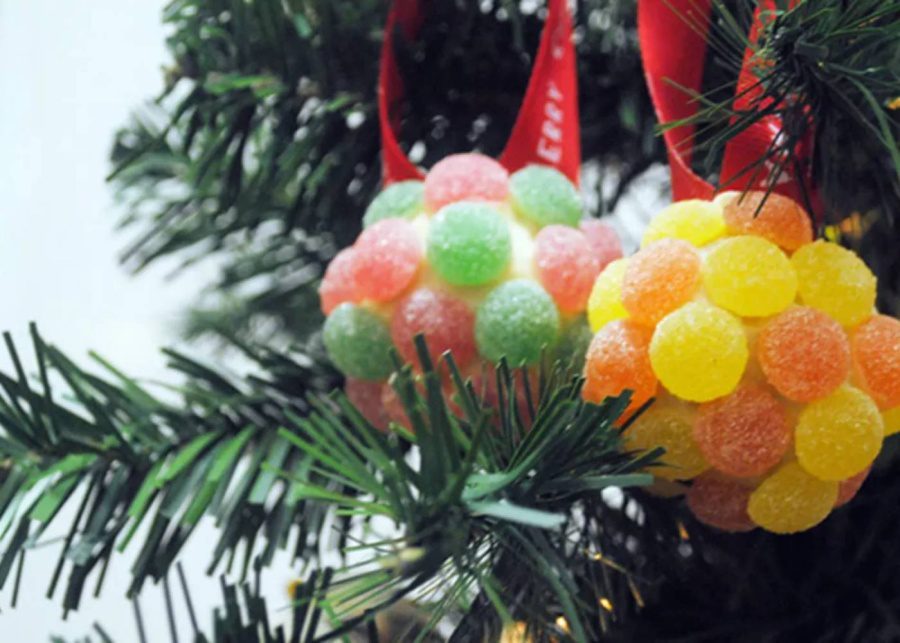 fun-christmas-snacks-for-kids-singapore-delicious-baubles