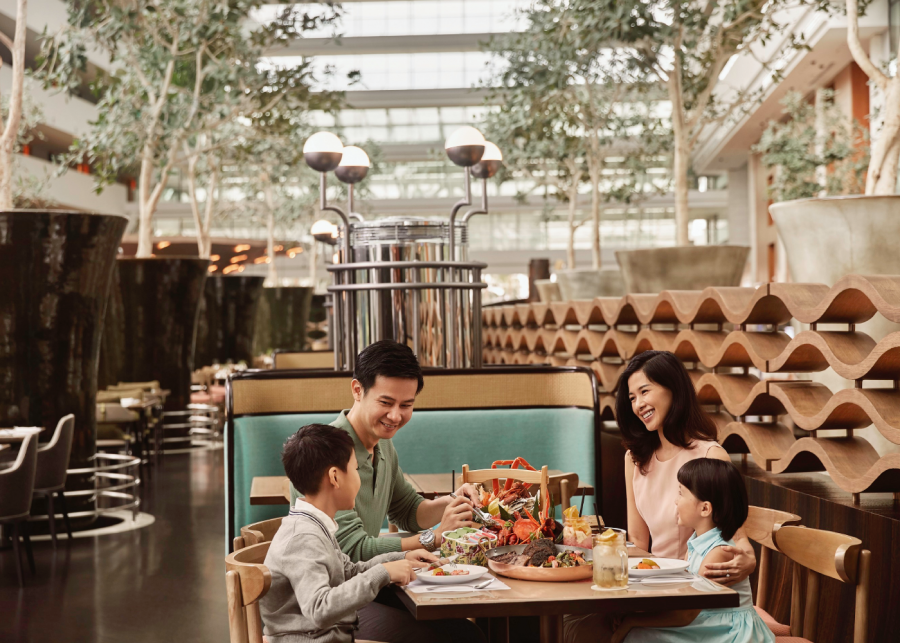 Easter-brunch-family-2022-singapore-rise