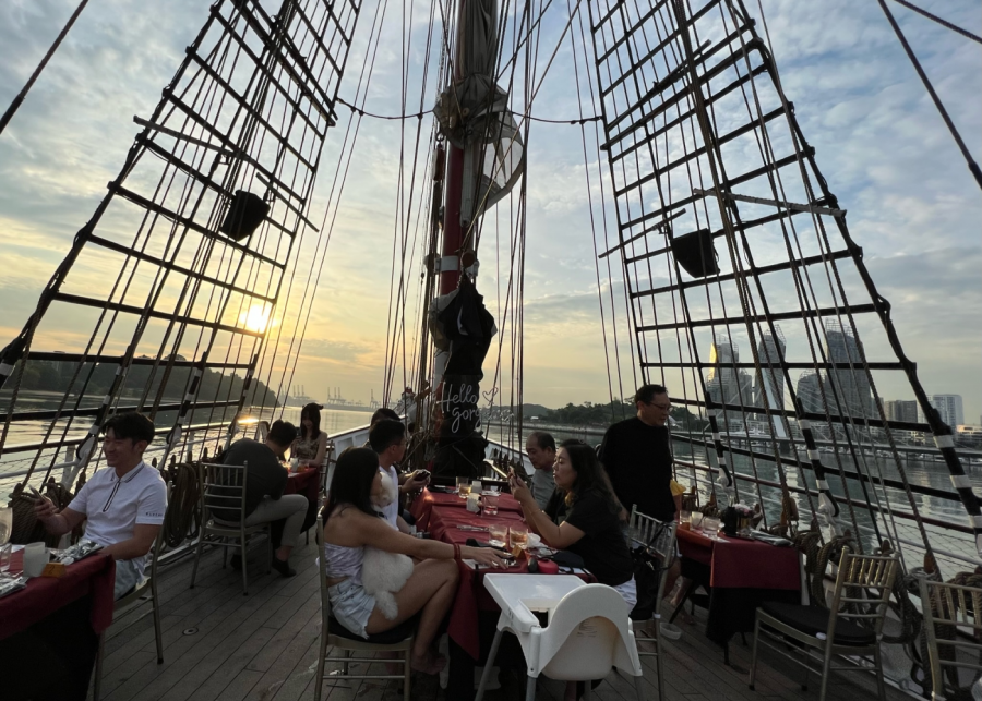 pawfect-sunset-cruise-review-singapore