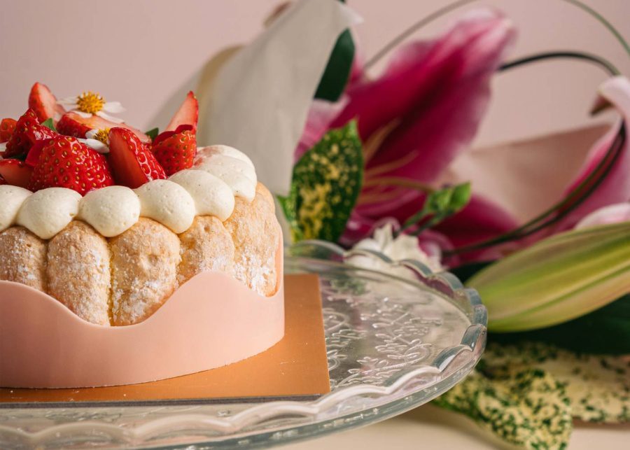 mothers-day-gifts-tigerlily-patisserie-cake