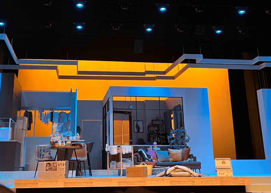 Fourth trimester set design