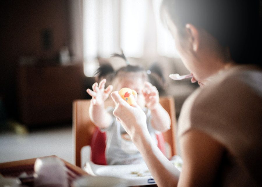 starting solids recognise signs