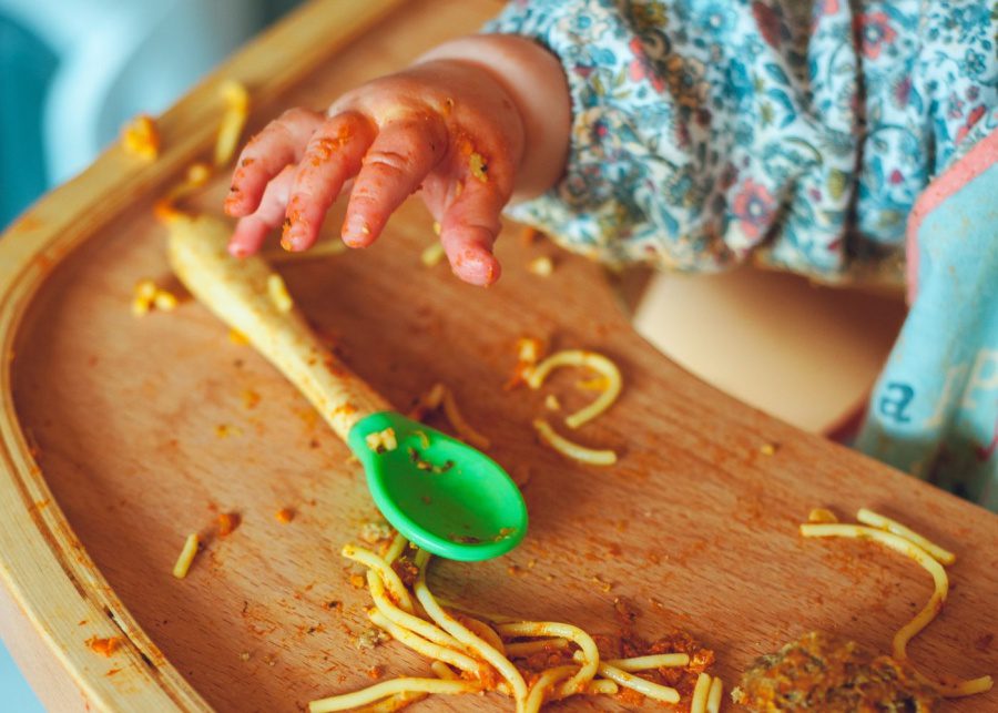 starting solids messy