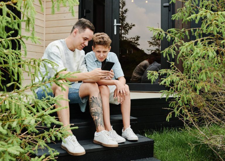 chatgpt-10-fun-ways-to-use-ai-with-kids-honeykids-asia