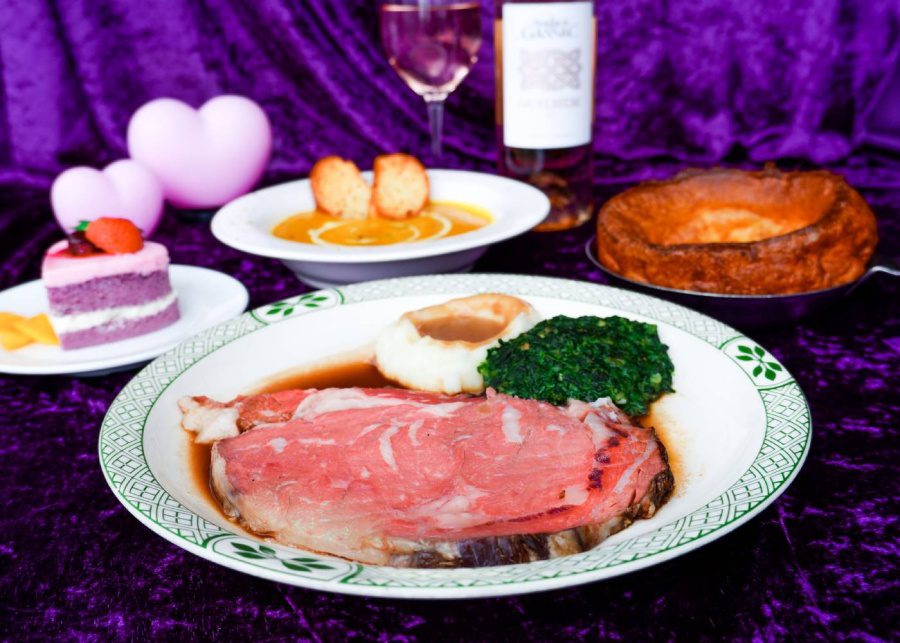 mothers-day-dining-singapore-lawrys-the-prime-rib