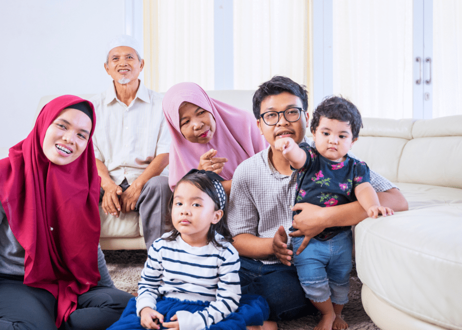 watching tv hari raya haji